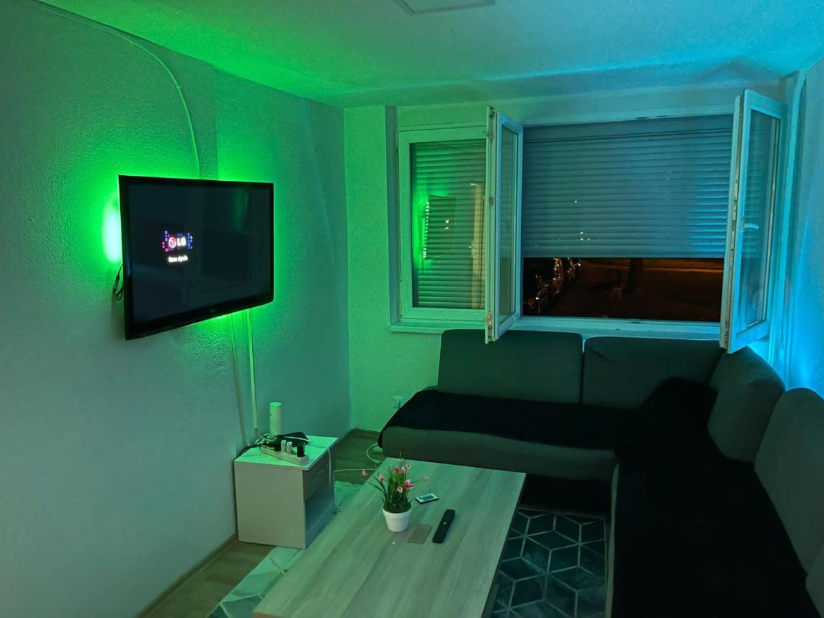 Stan Na Dan Hotel Zenica Buitenkant foto